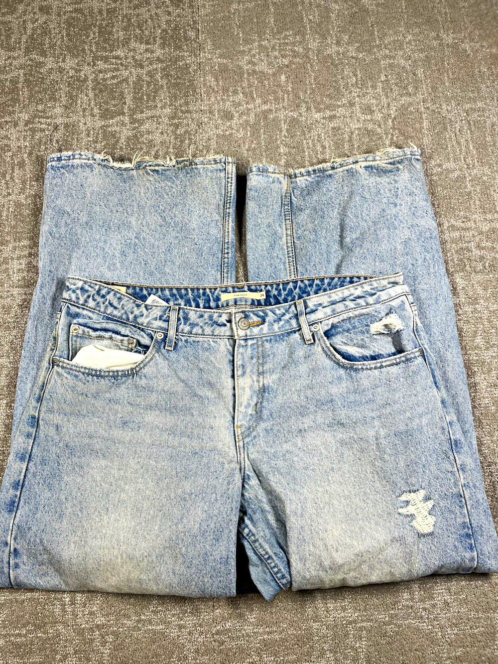Levi's Low Rise Loose Wide Leg Light Wash Distressed 5 Pocket Jeans Women 34